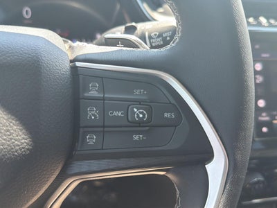 2023 Jeep Grand Cherokee L Laredo
