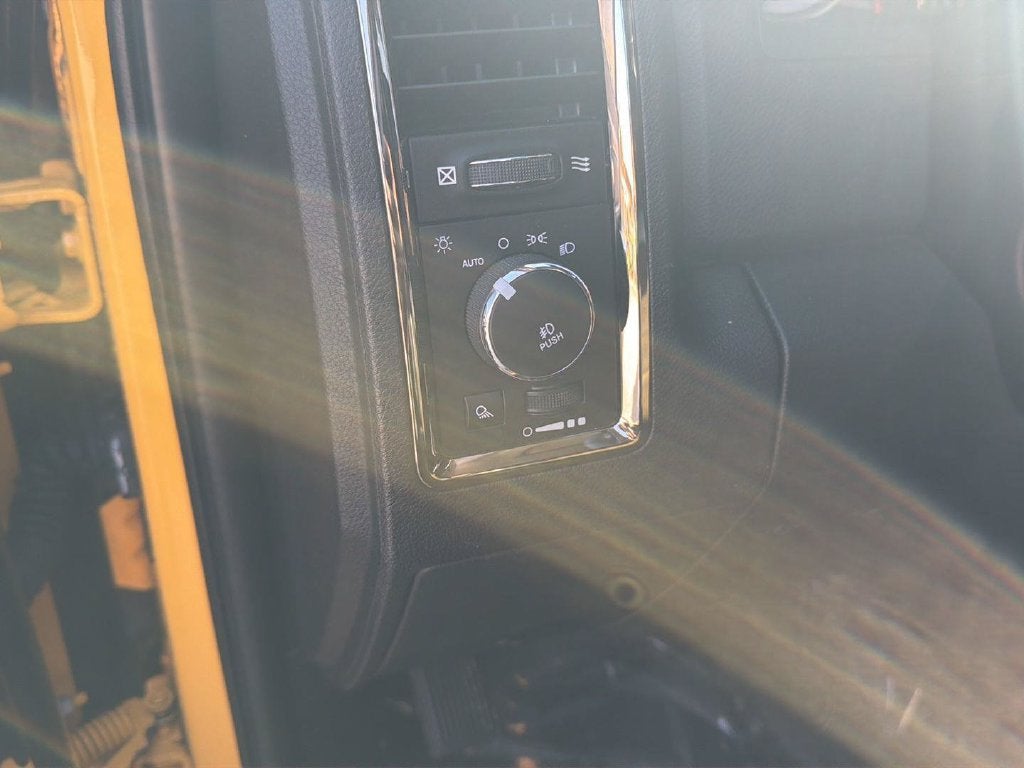 2016 RAM 1500 Sport