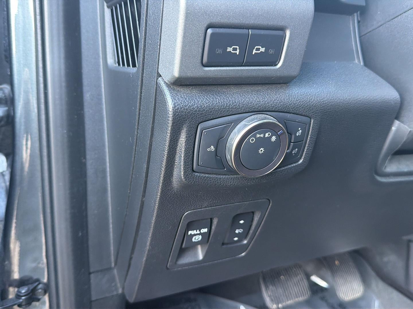 2019 Ford F 150 Raptor 23