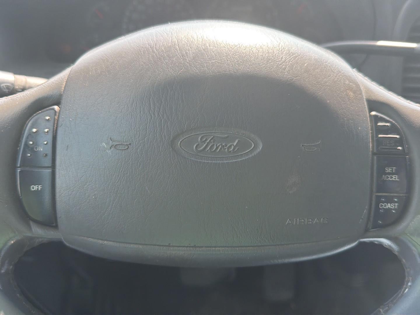 2002 Ford F-150 XLT