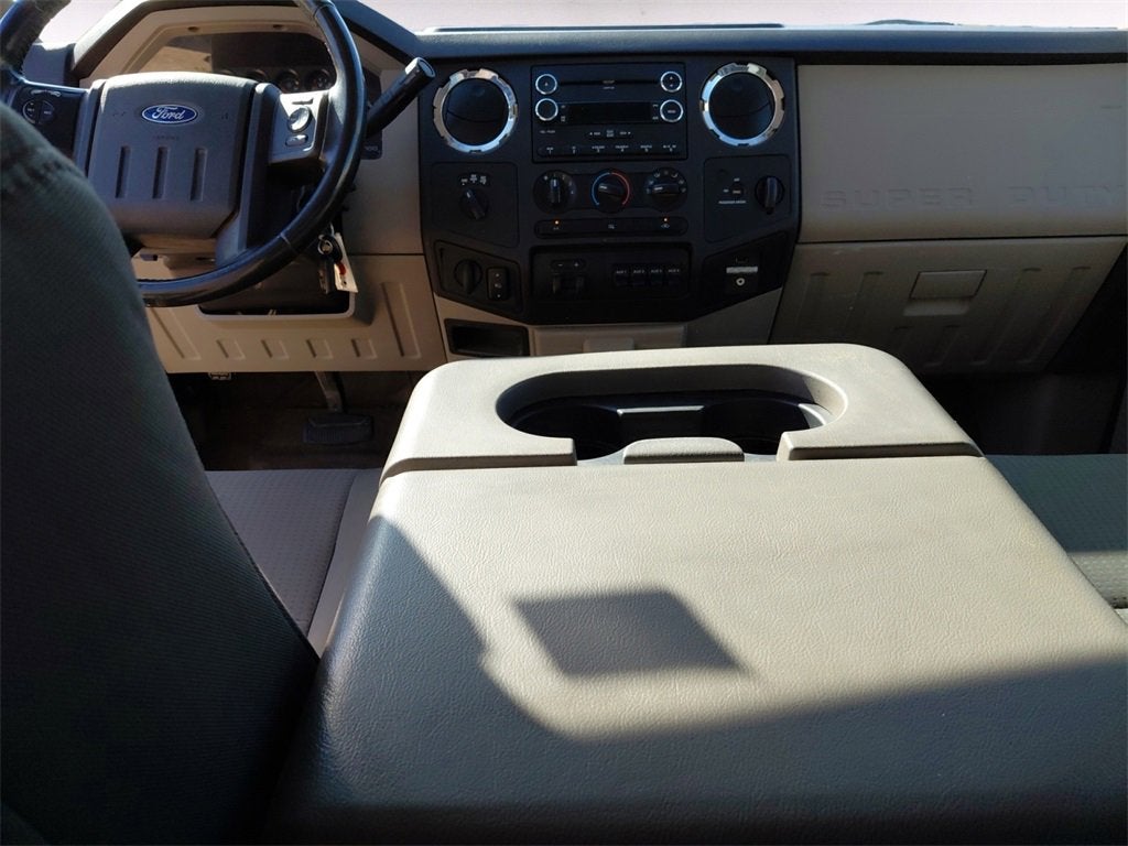 2010 Ford Super Duty F-250 SRW XL