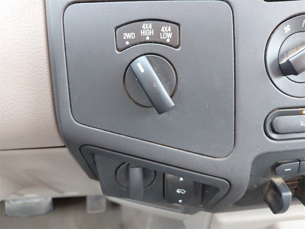 2010 Ford Super Duty F-250 SRW XL