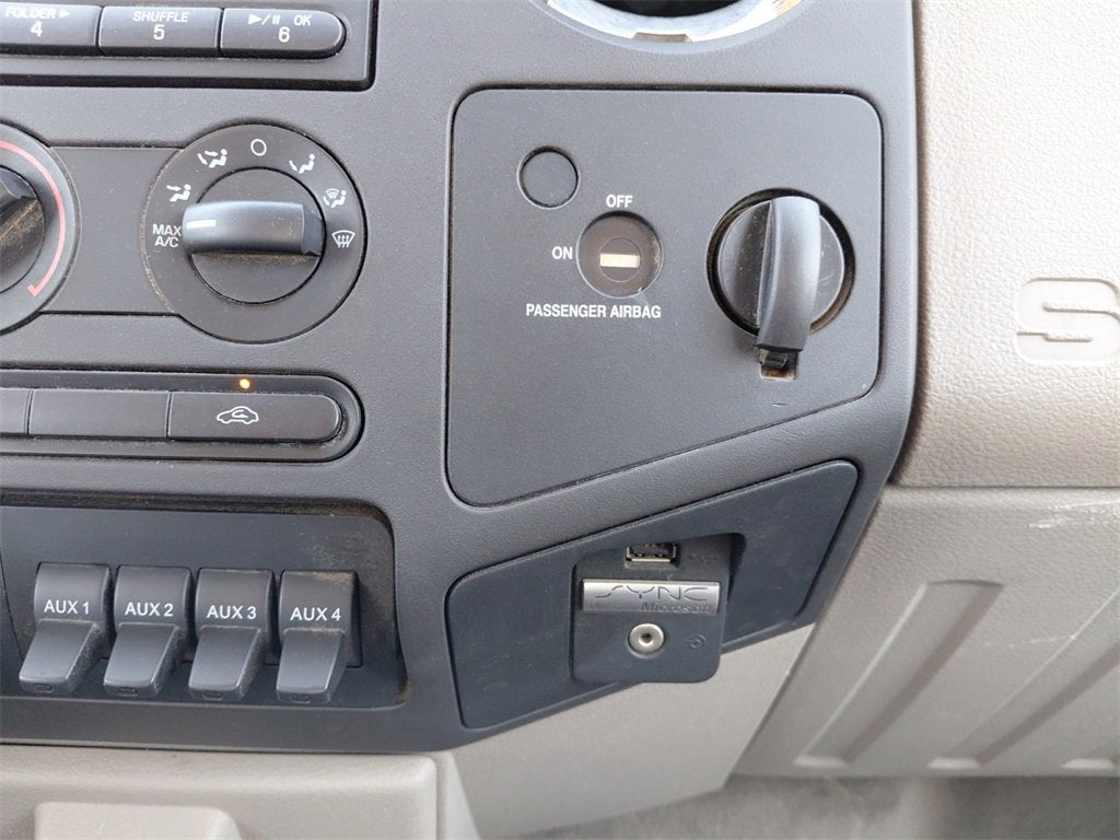 2010 Ford Super Duty F-250 SRW XL