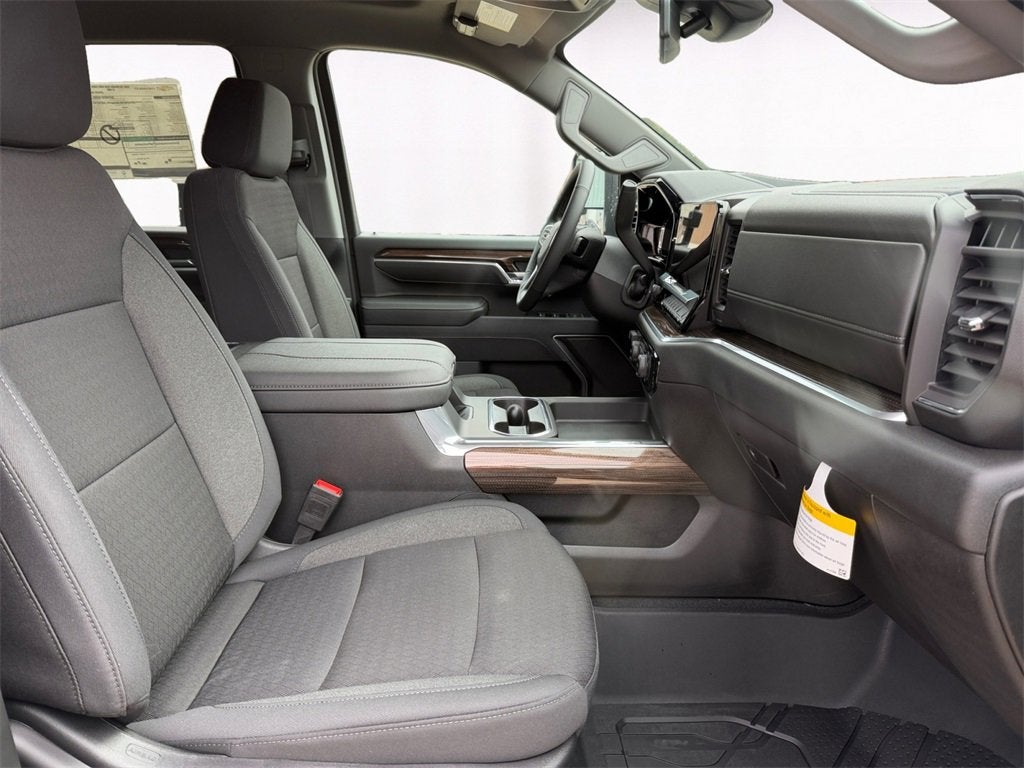 2025 Chevrolet Silverado 3500 HD LT DRW