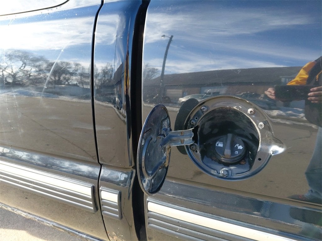 2000 Chevrolet Silverado 1500 LS