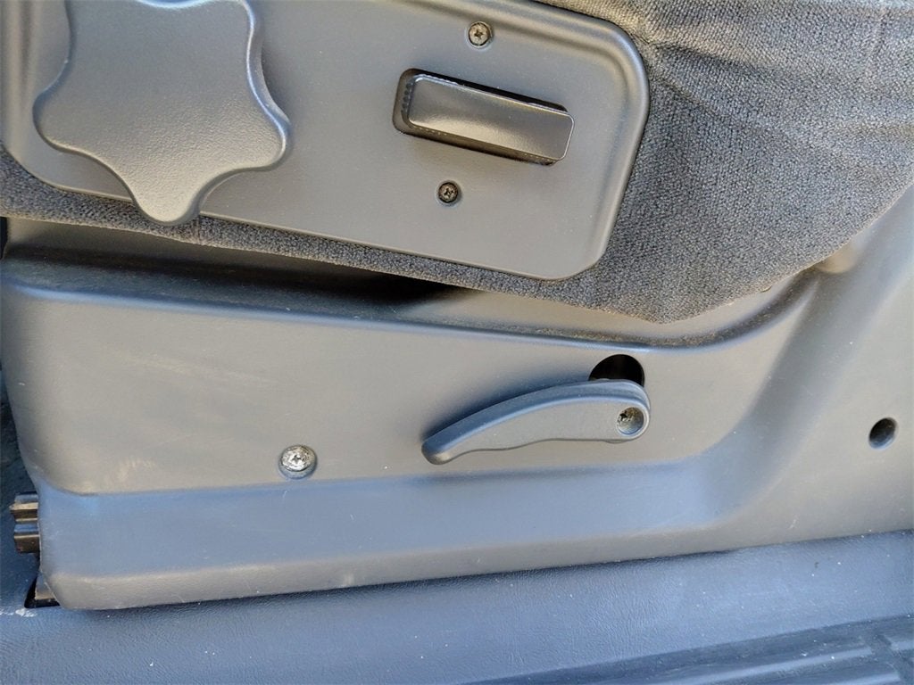 2000 Chevrolet Silverado 1500 LS