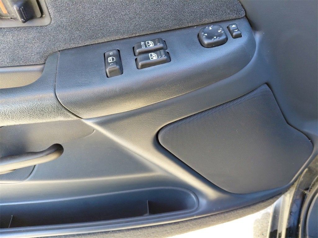 2000 Chevrolet Silverado 1500 LS