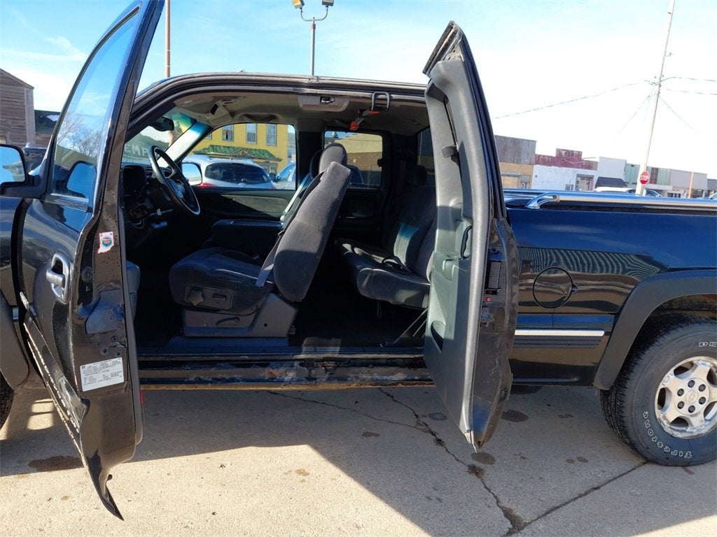 2000 Chevrolet Silverado 1500 LS