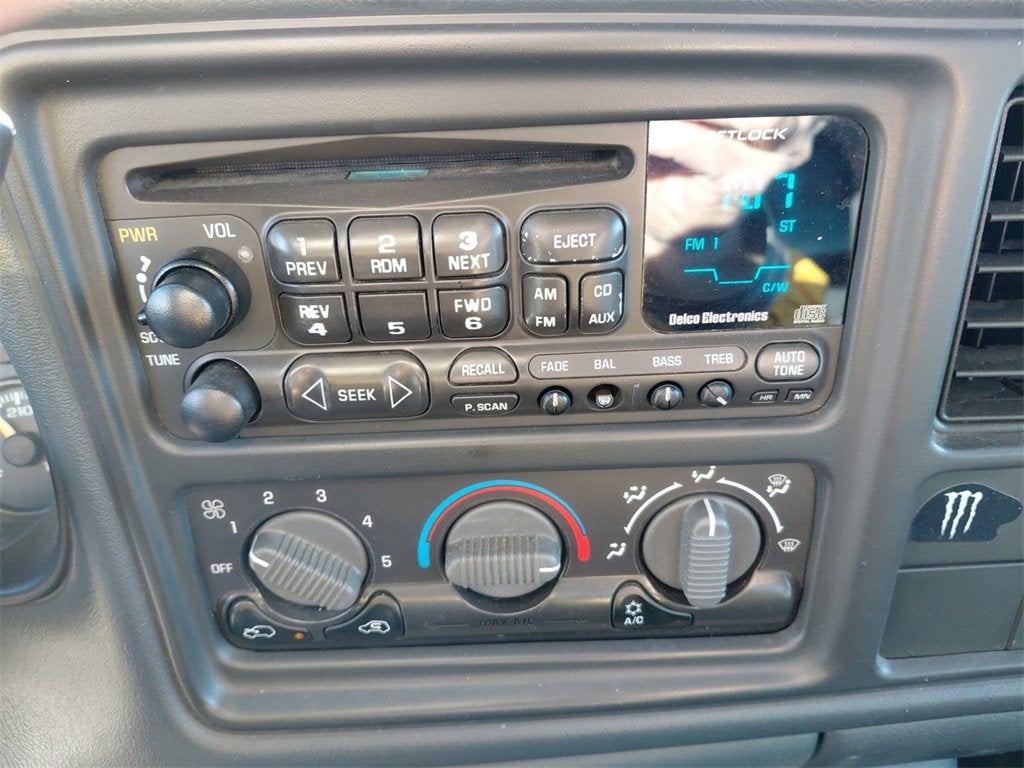 2000 Chevrolet Silverado 1500 LS