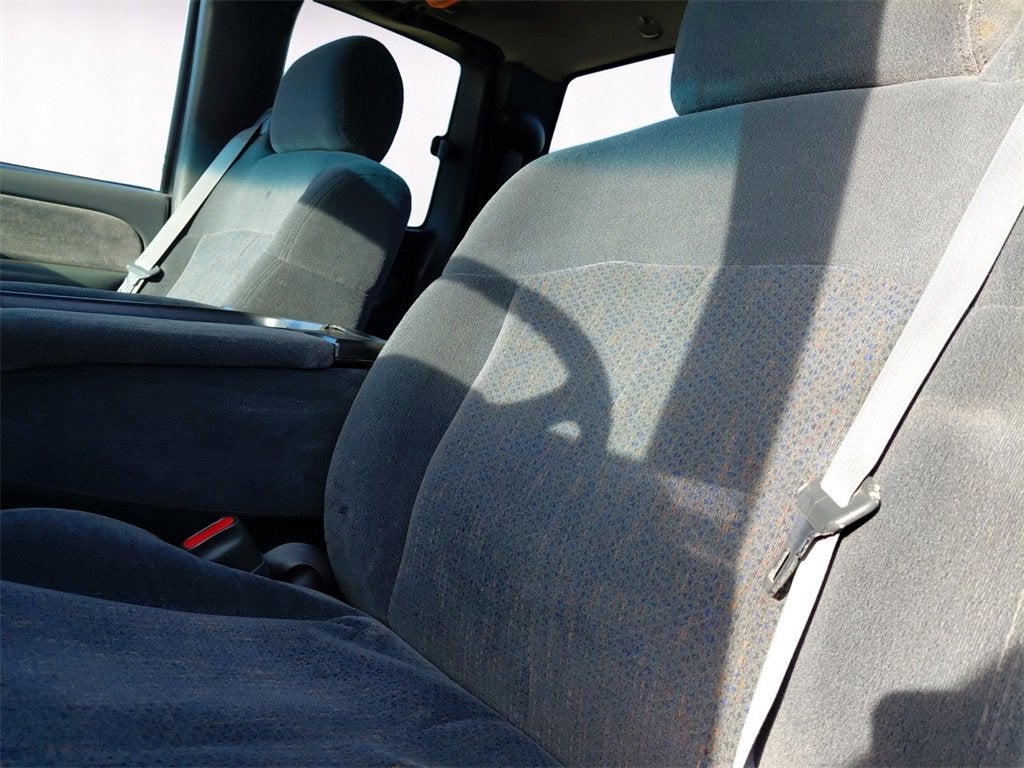 2000 Chevrolet Silverado 1500 LS