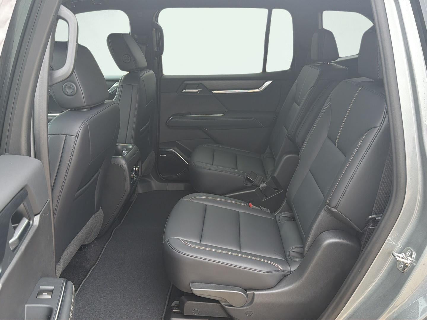2027 GMC Acadia Elevation 3