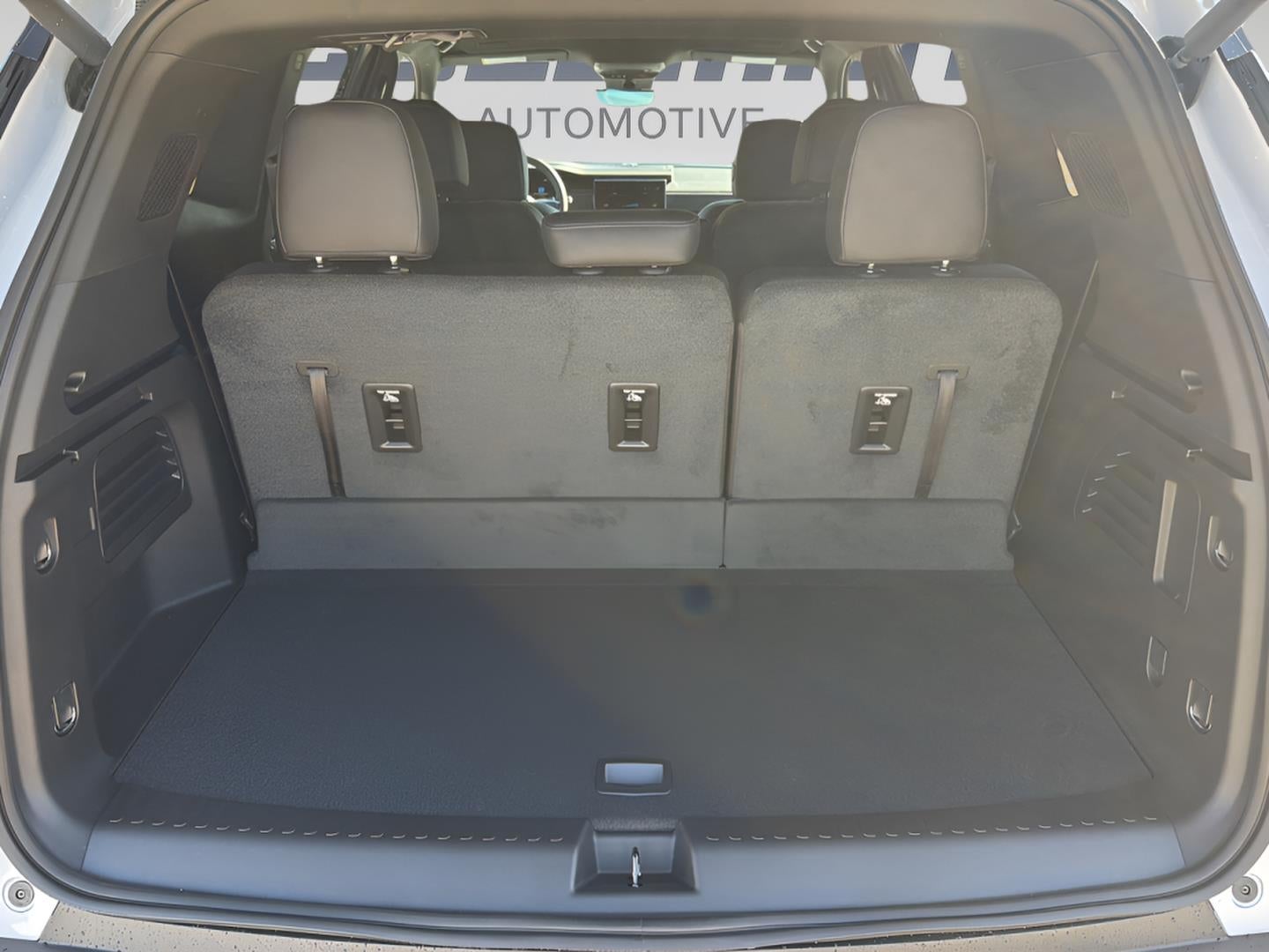 2027 GMC Acadia Elevation 23