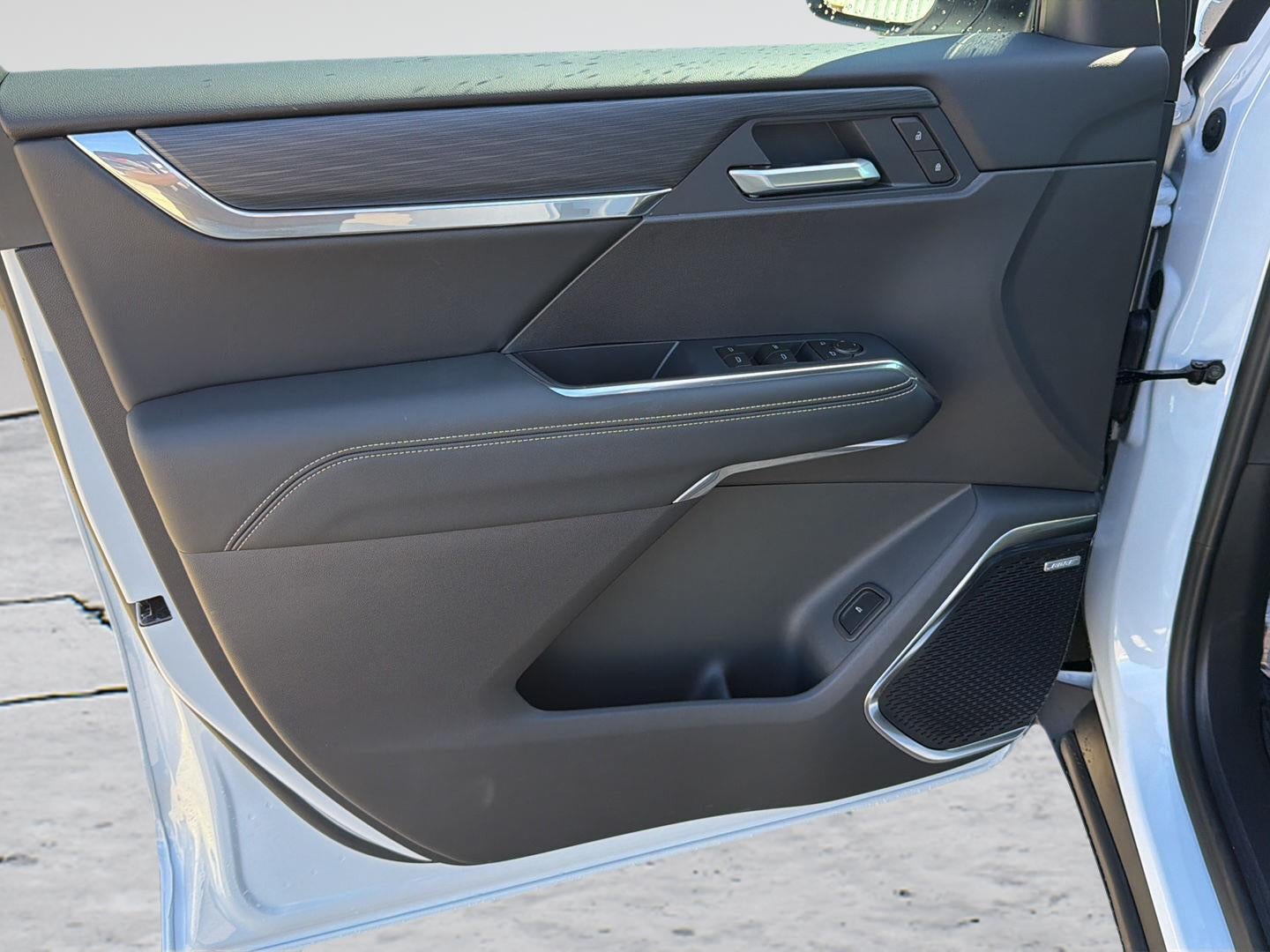 2027 GMC Acadia Elevation 25