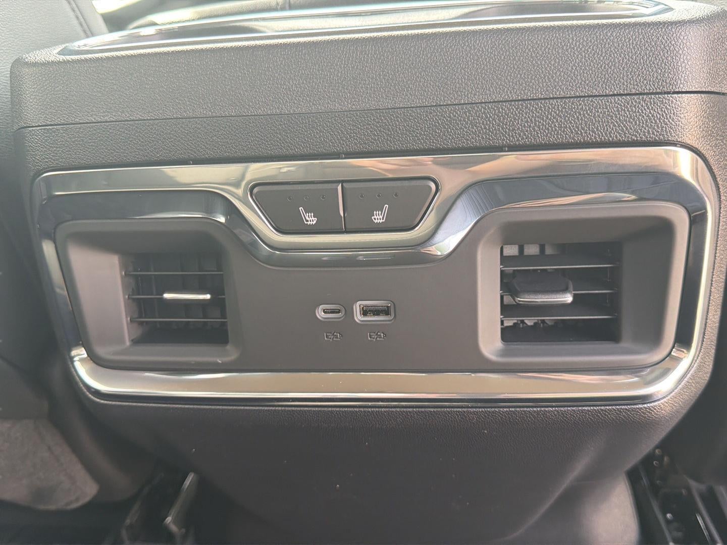 2026 GMC Sierra 1500 SLT - Photo 19