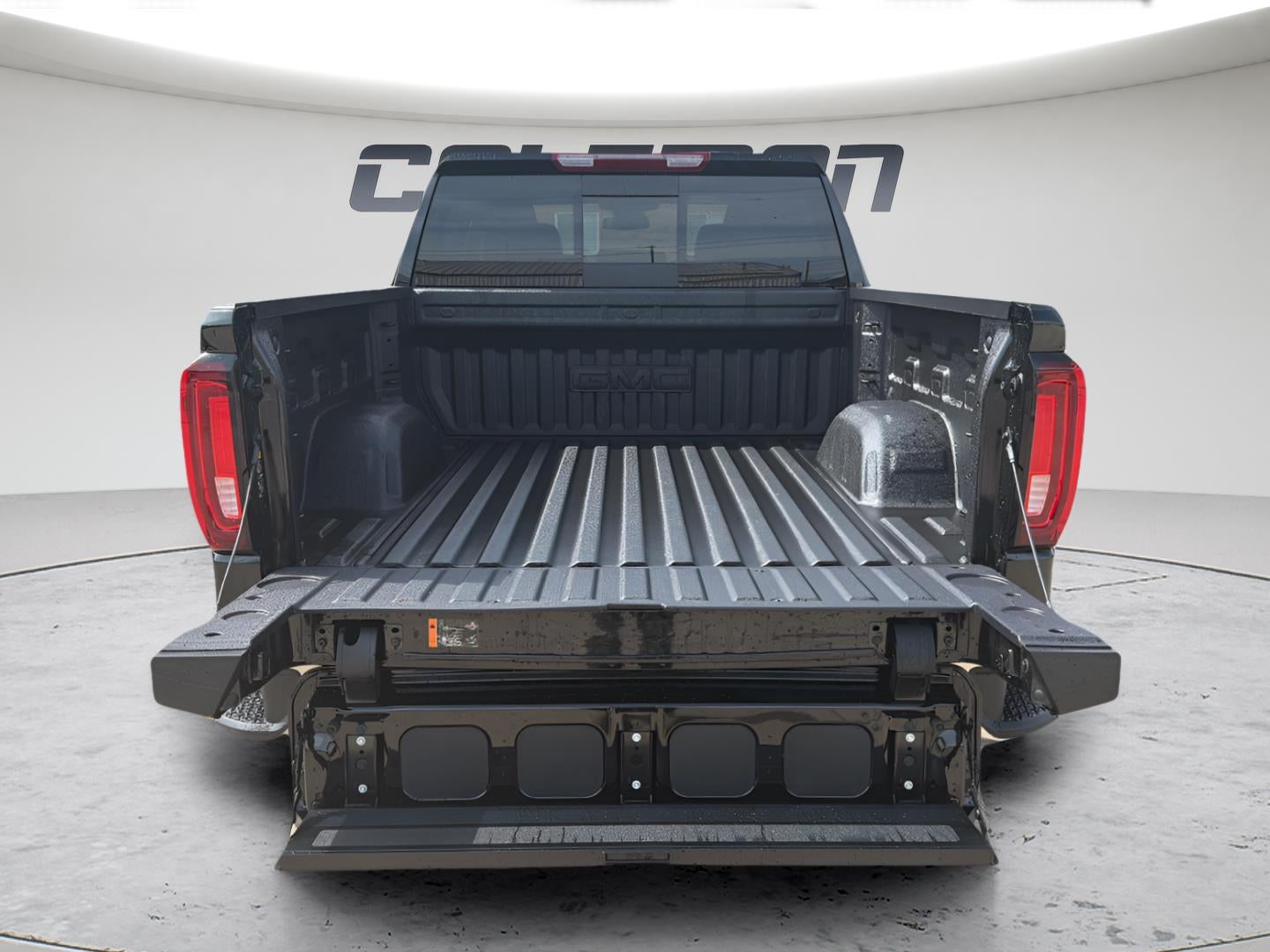 2026 GMC Sierra 1500 SLT - Photo 20