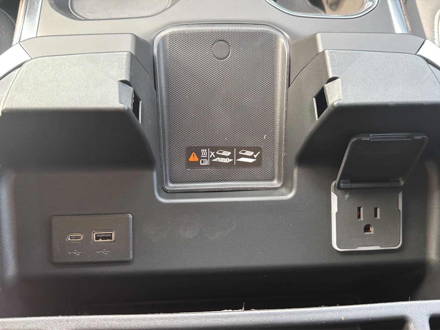 2026 GMC Sierra 1500 SLT - Photo 24