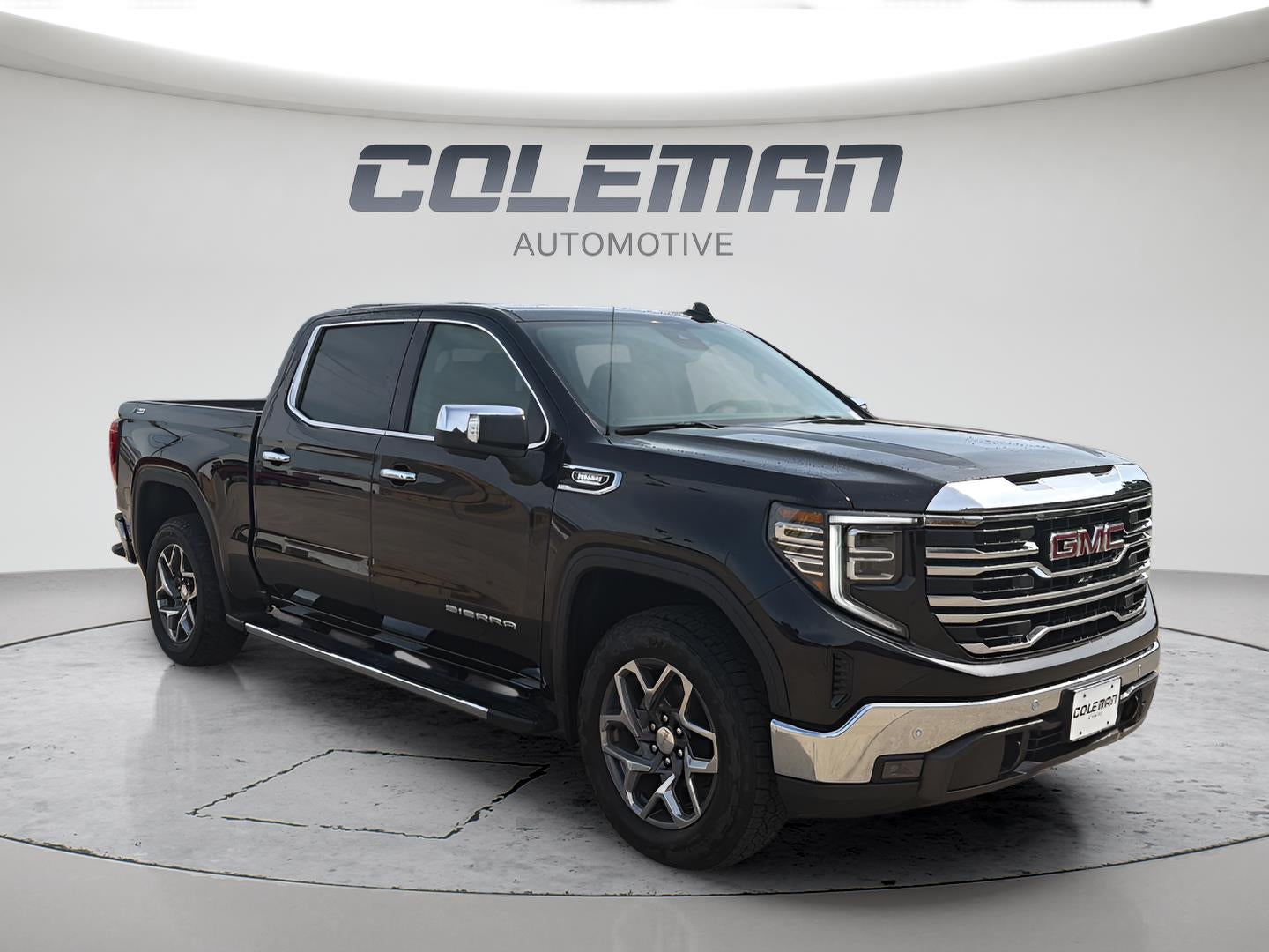 2026 GMC Sierra 1500 SLT - Photo 6
