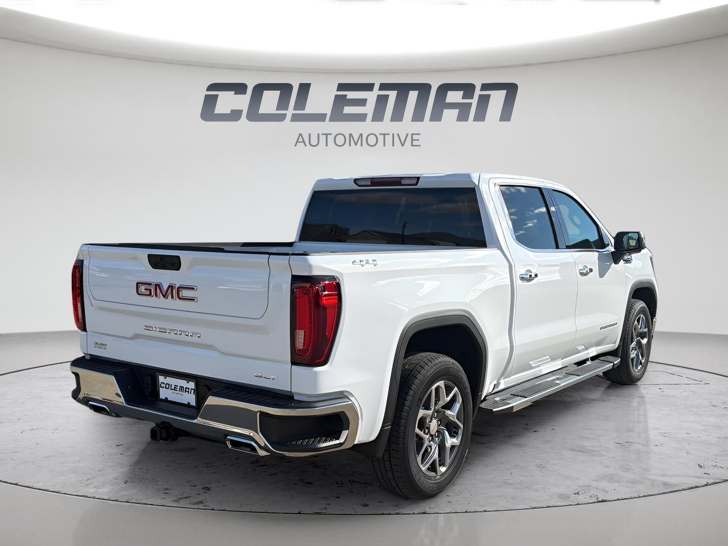 2026 GMC Sierra 1500 SLT 11