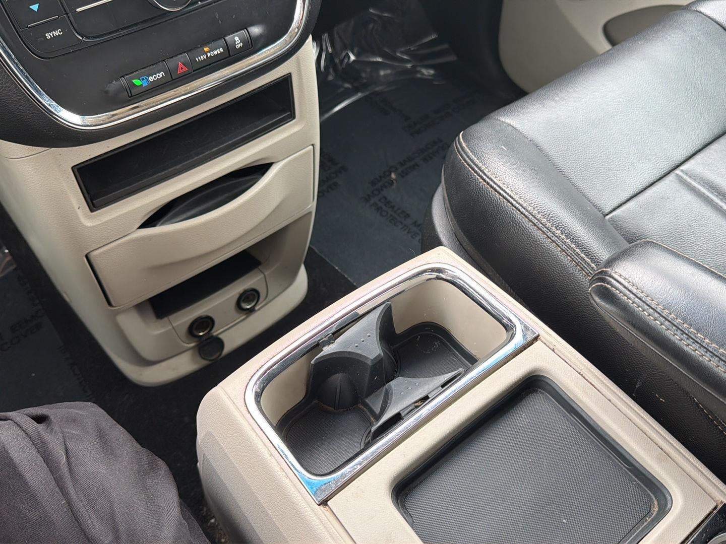 2014 Chrysler Town & Country Touring
