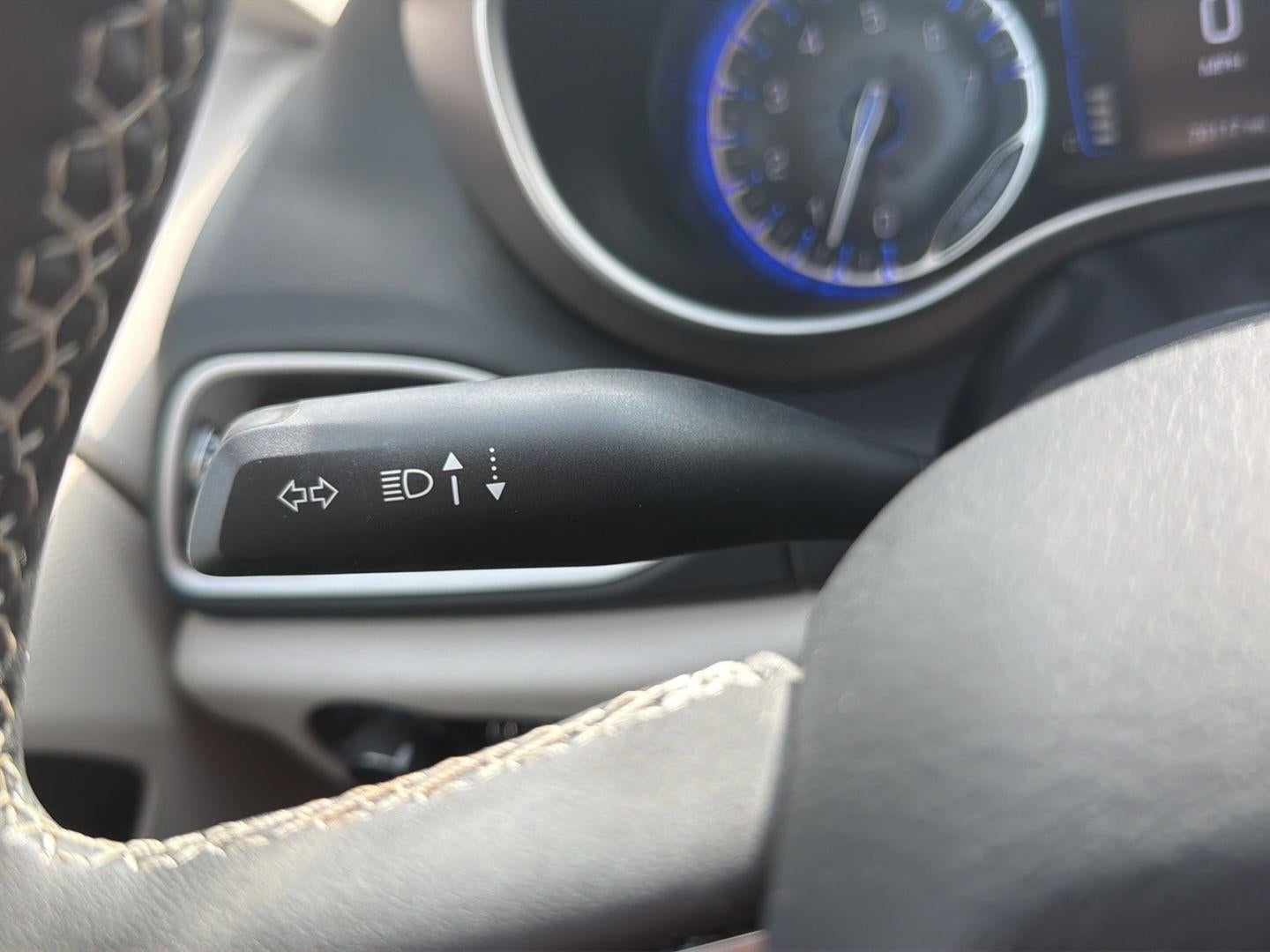 2024 Chrysler Voyager LX