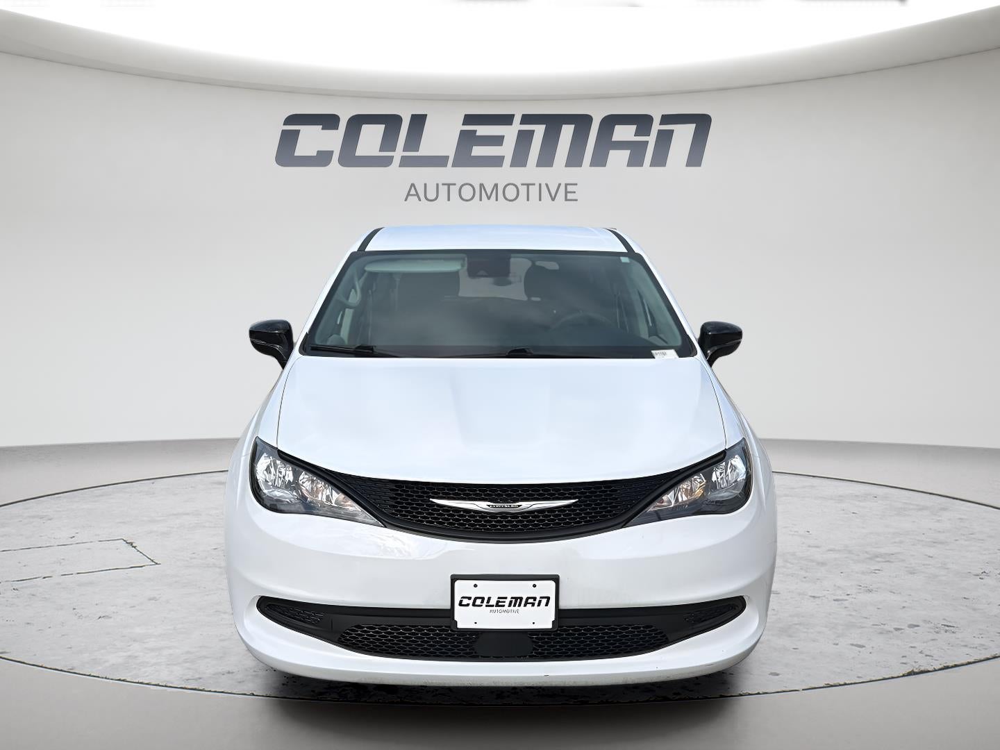 2024 Chrysler Voyager LX