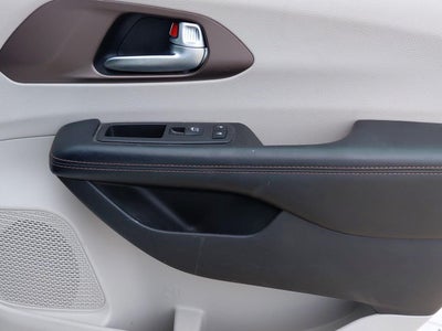 2019 Chrysler Pacifica Touring L Plus