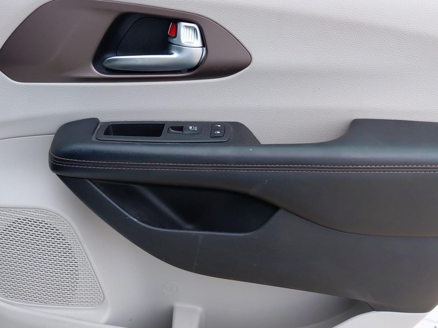 2019 Chrysler Pacifica Touring L Plus