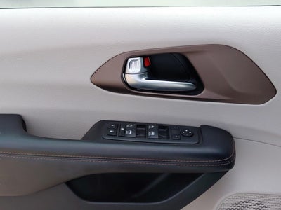 2019 Chrysler Pacifica Touring L Plus