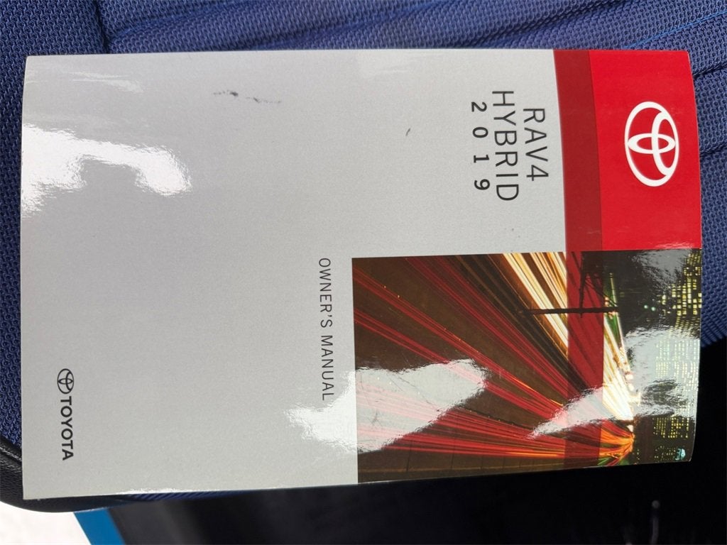 2019 Toyota RAV4 Hybrid XLE