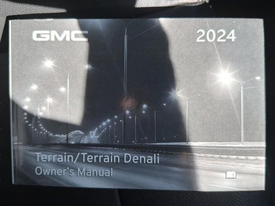 2024 GMC Terrain SLT