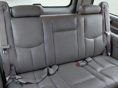 2004 Chevrolet Suburban LT