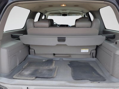 2004 Chevrolet Suburban LT