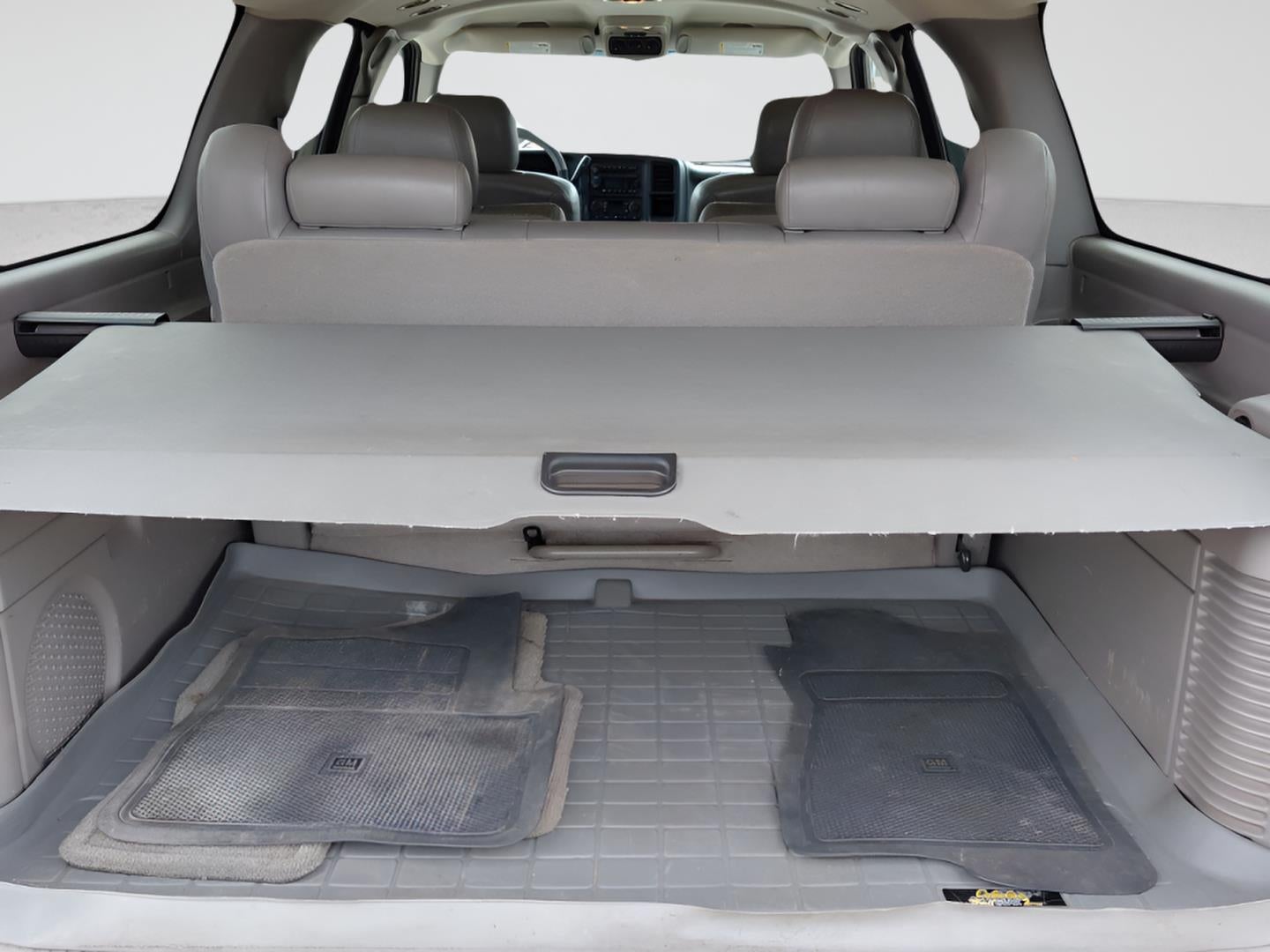 2004 Chevrolet Suburban LT