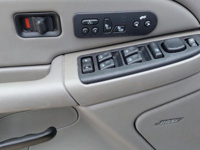 2004 Chevrolet Suburban LT