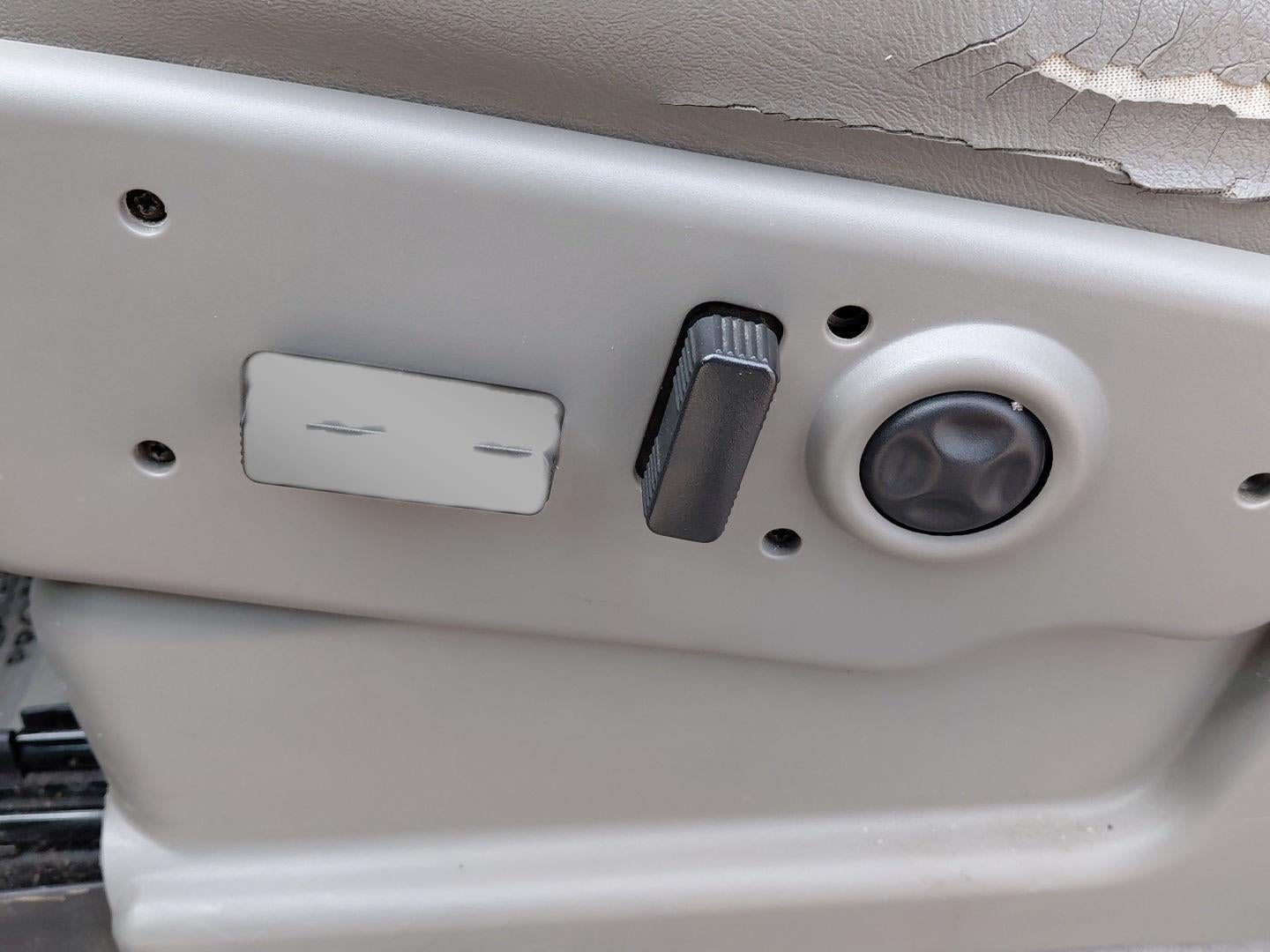 2004 Chevrolet Suburban LT