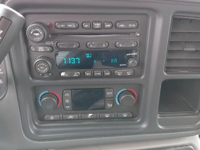 2004 Chevrolet Suburban LT