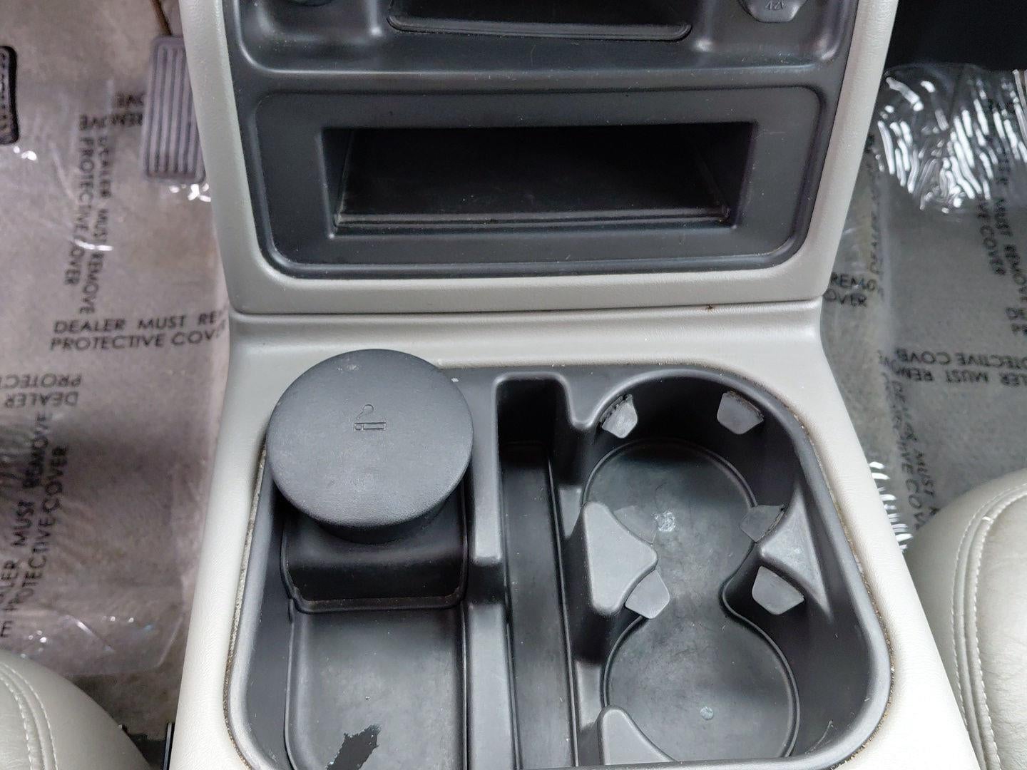 2004 Chevrolet Suburban LT