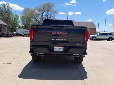 2022 GMC Sierra 1500 AT4
