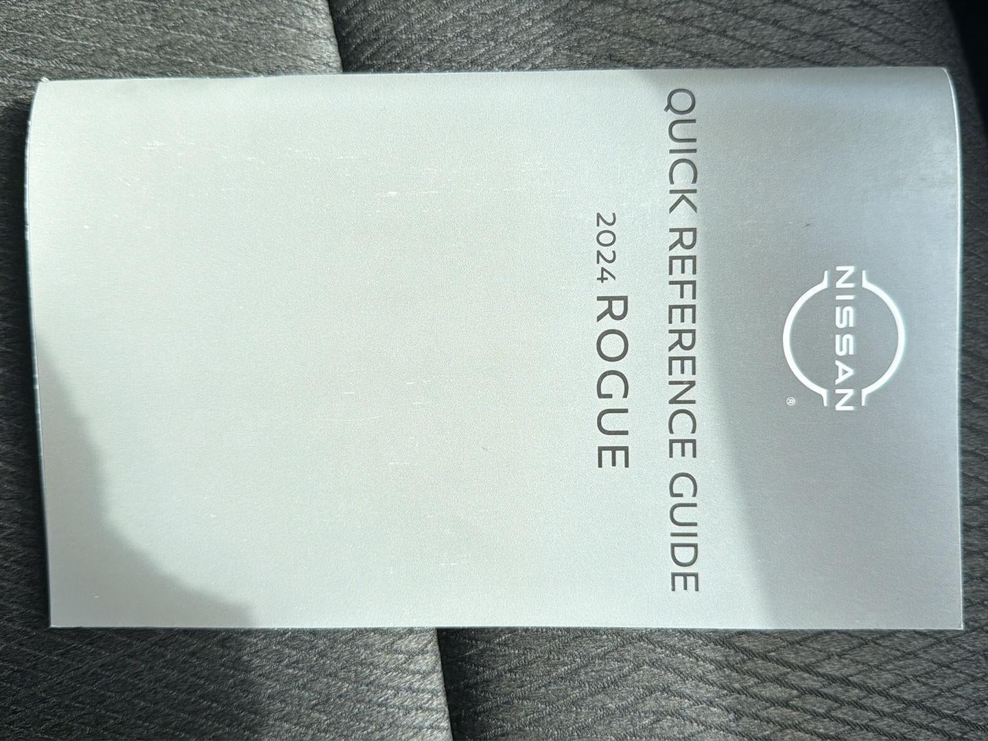 2024 Nissan Rogue SV